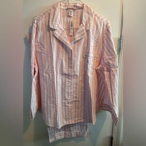 Victoria’s Secret Pajama Set Pinstripe Pattern